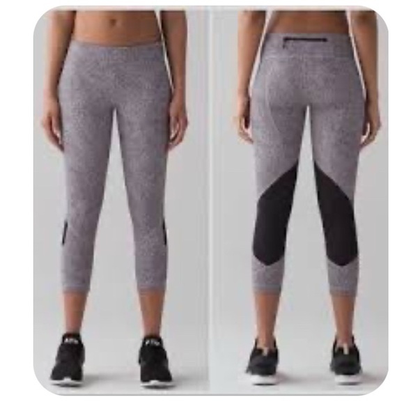 lululemon athletica Pants - Lululemon Athletica Gray and Black caprice Leggings
